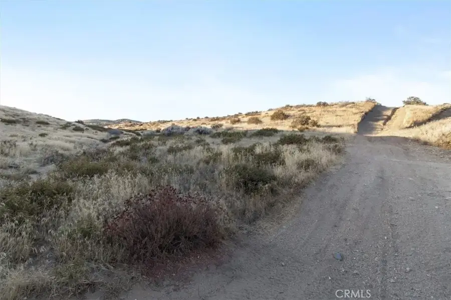 8023 Eaby, Phelan, CA 92371 - Image #3