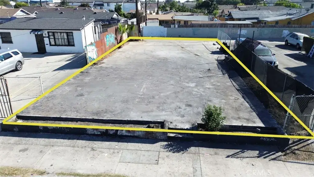 9118 S Broadway, Los Angeles, CA 90003 - Image #1