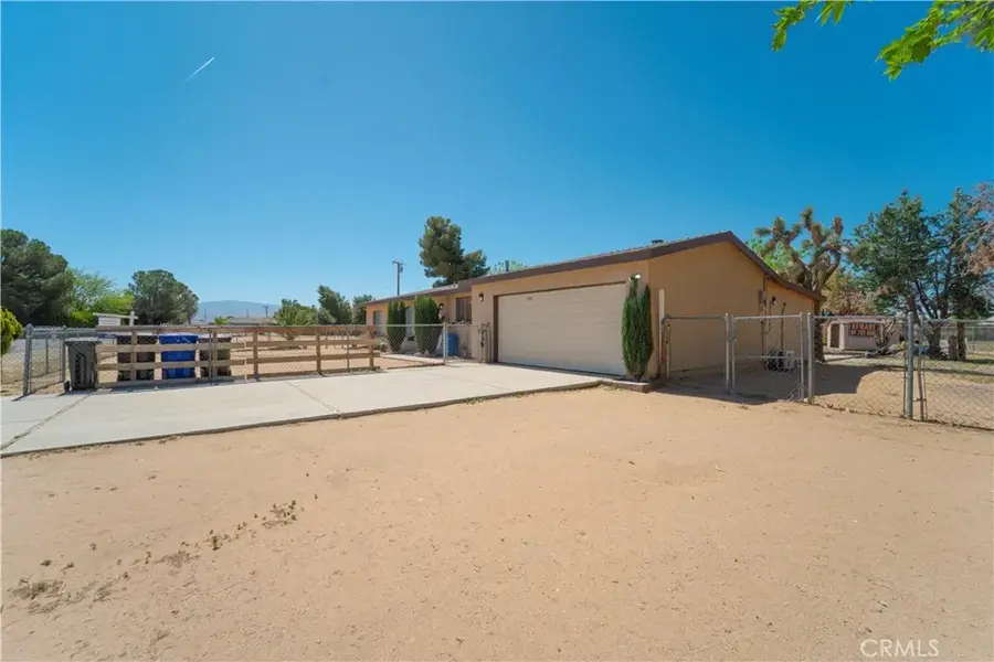 21215 Multnomah Road, Apple Valley, CA 92308 - #2