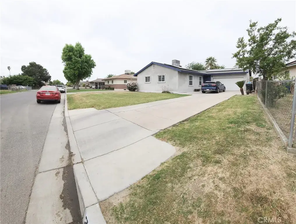 2709 Laurel Drive, Bakersfield, CA 93304 - Image #1