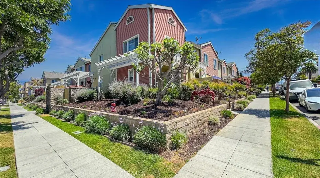 1500 Pine Avenue #19, Long Beach, CA 90813 - Image #1