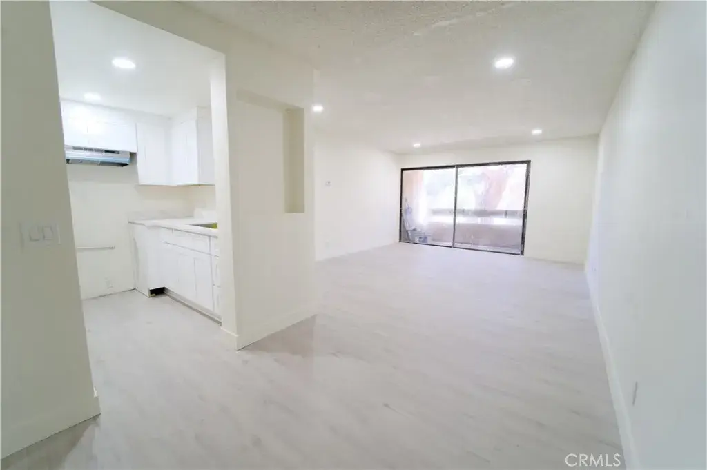 600 W Third St #B211, Santa Ana, CA 92701 - Image #1