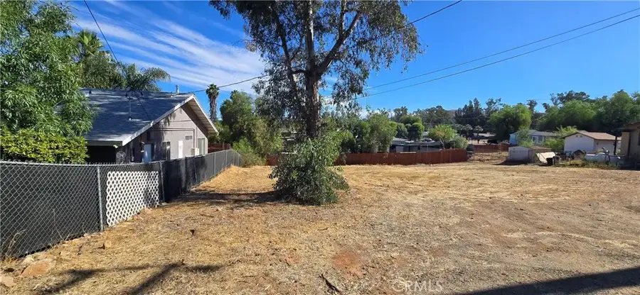 23811 Newport Dr, Menifee, CA 92587 - Image #2