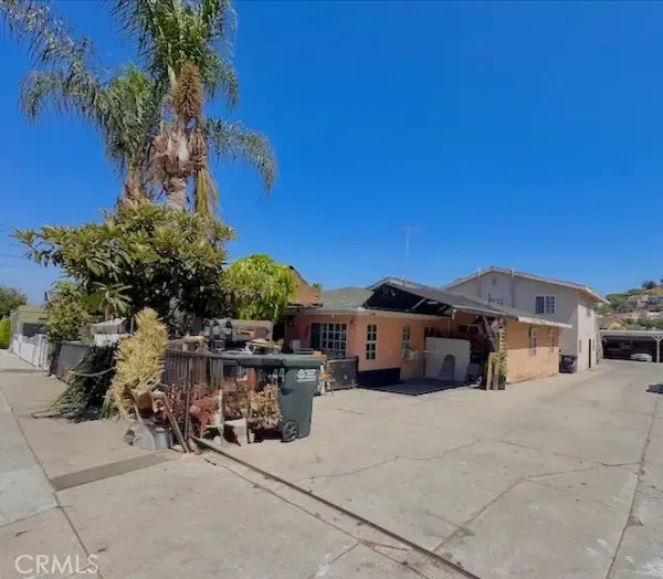 3844 Whiteside Street, East Los Angeles, CA 90063