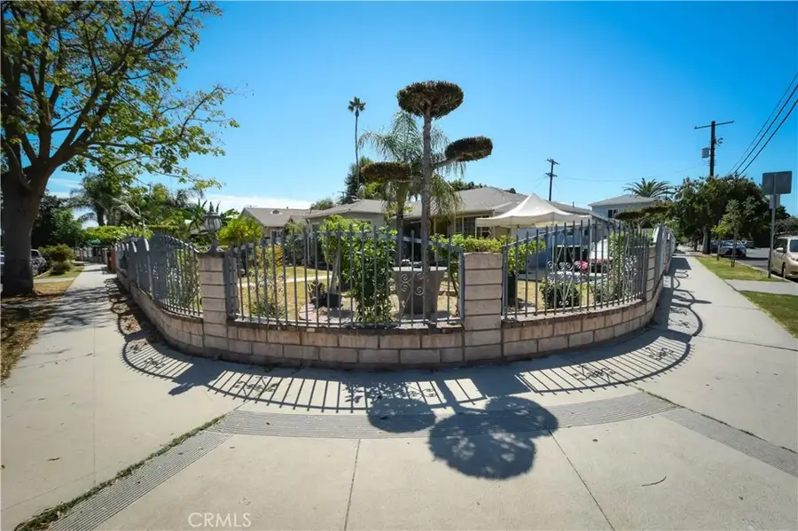 15058 Friar Street, Van Nuys, CA 91411 - Image #3