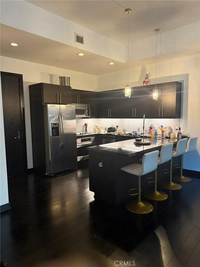 655 S Hope Street #902, Los Angeles, CA 90017 - Image #1