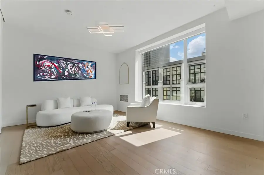 1050 S Grand Avenue #705, Los Angeles, CA 90015 - Image #2