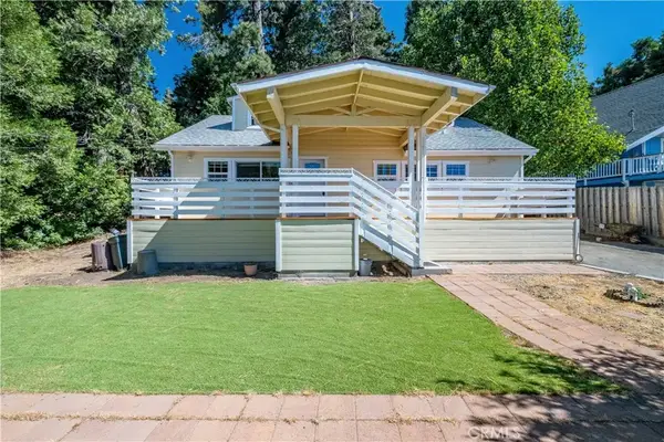 23882 Skyland Drive, Crestline, CA 92325