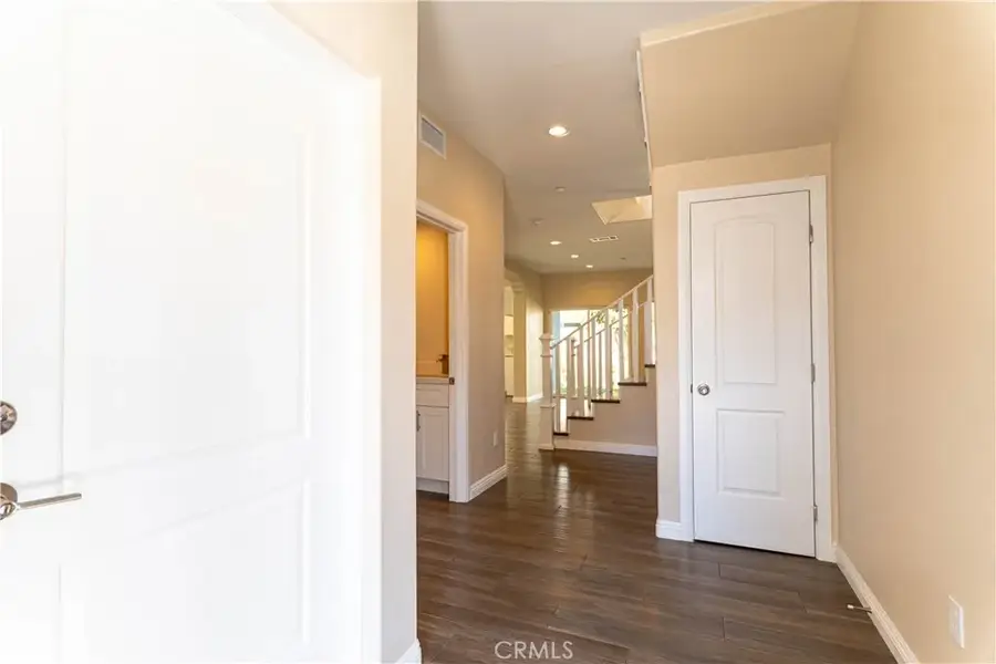 9246 Cedros Avenue #6, Panorama City, CA 91402 - Image #2