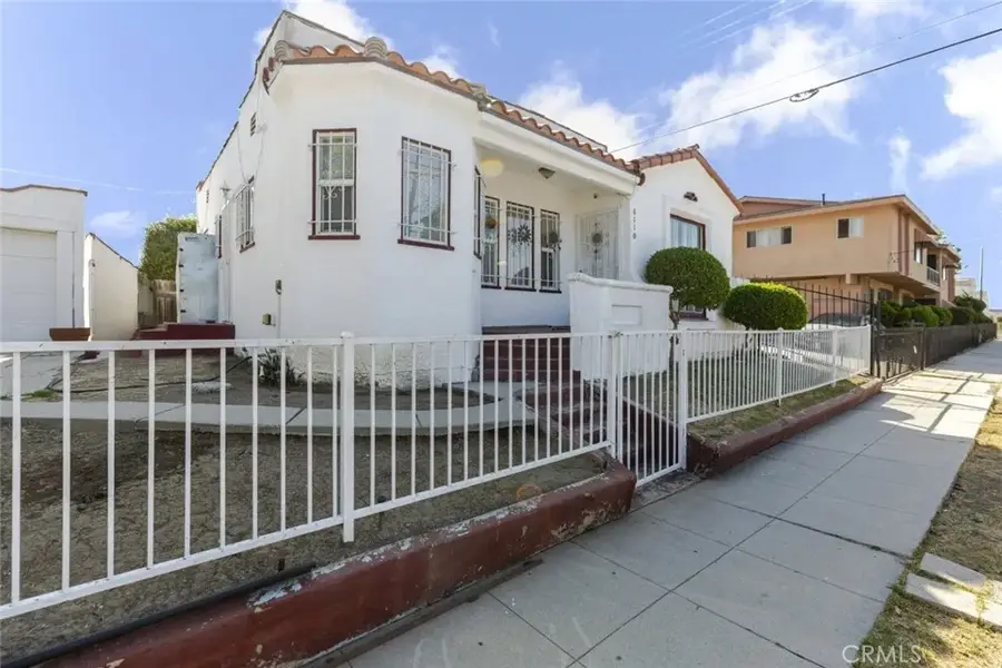 8110 S Halldale Avenue, Los Angeles, CA 90047 - #2