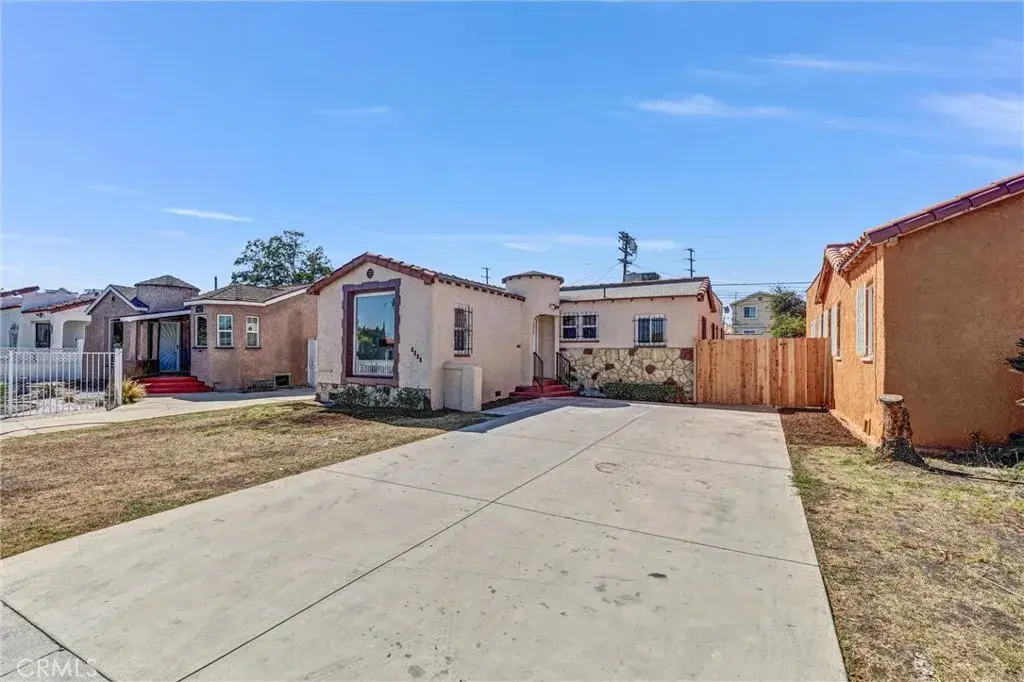 8943 S Hobart, Los Angeles, CA 90047 - #1