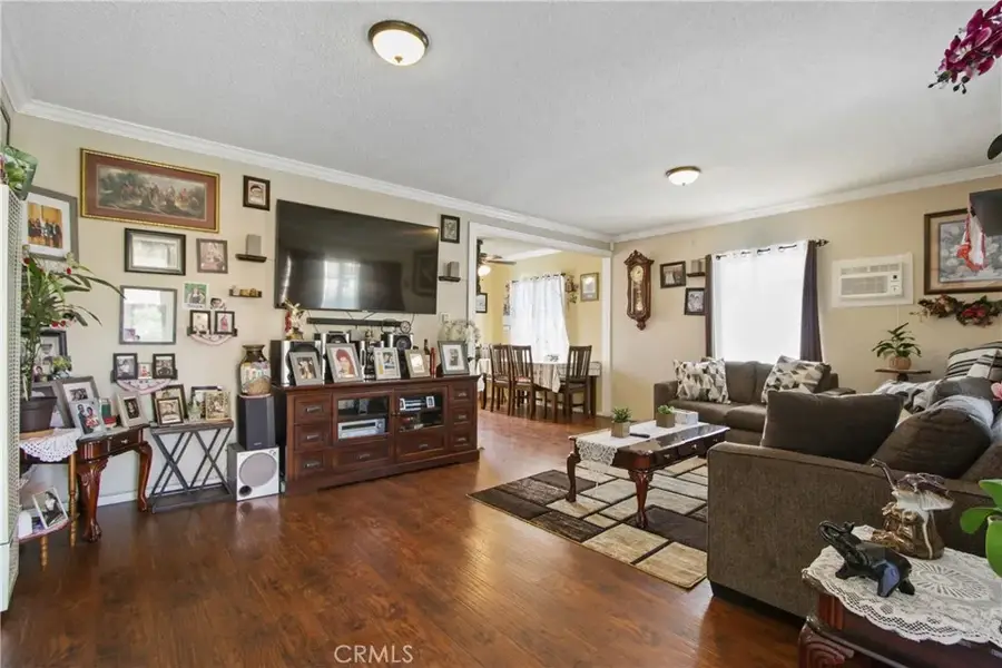 618 E 225th, Carson, CA 90745 - #3