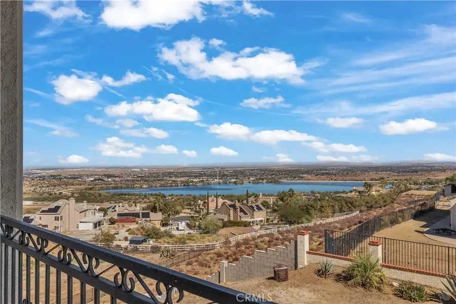 345 Lakeview, Palmdale, CA 93551 - Image #3