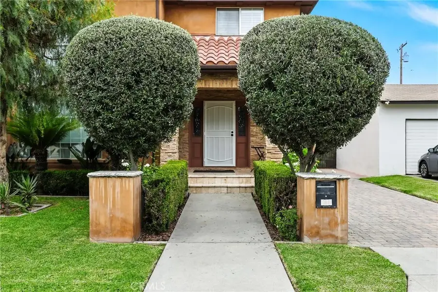 9123 Lemoran Avenue, Downey, CA 90240 - Image #3