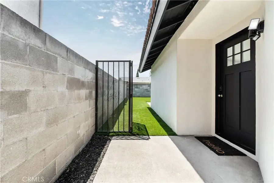 530 W Cypress, Compton, CA 90220 - Image #2