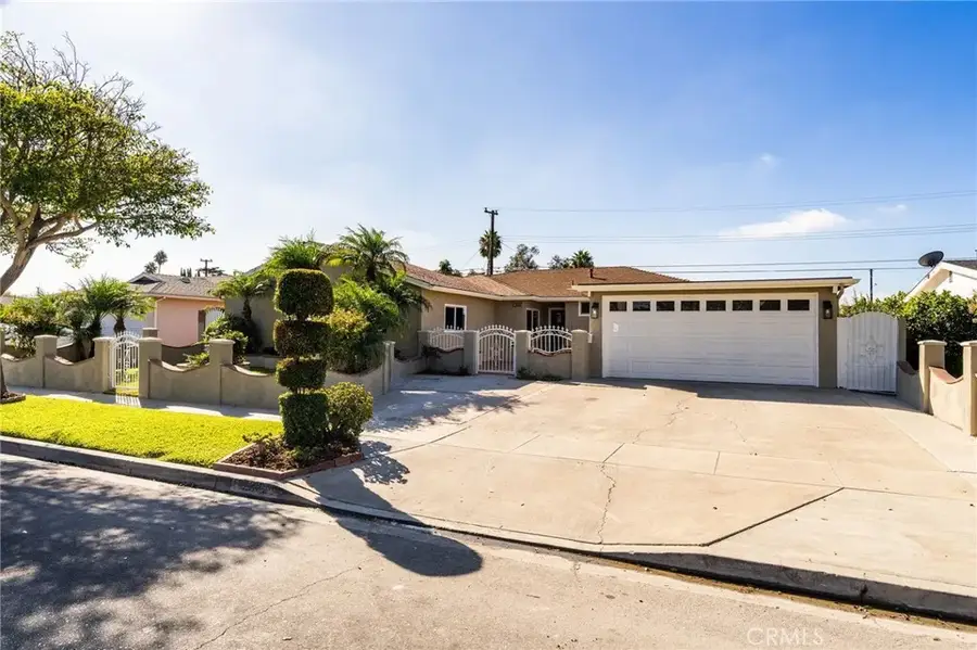 2302 Lori Lane, Santa Ana, CA 92706 - Image #3