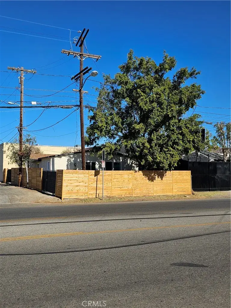 10657 Sherman, Sun Valley, CA 91352 - Image #2