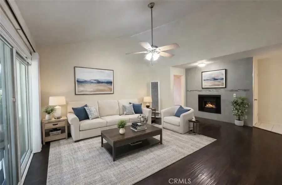 7013 Haskell, Van Nuys, CA 91406 - Image #3