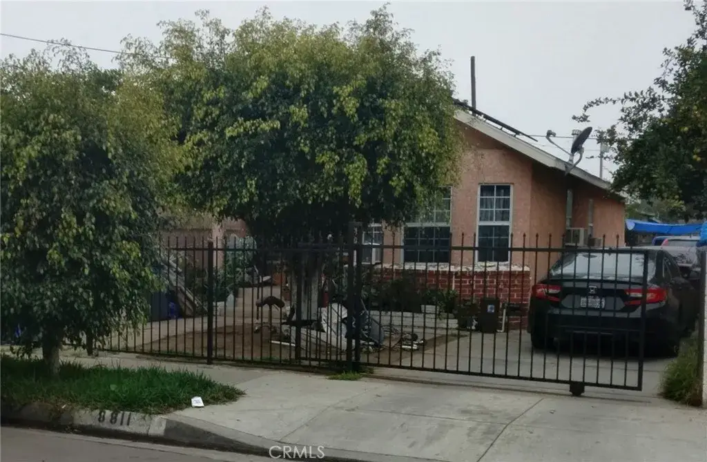 8811 Holmes, Los Angeles, CA 90002 - #1