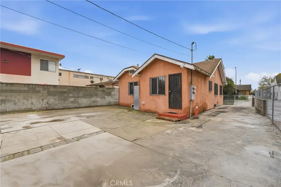 915 W Gage, Los Angeles, CA 90044 - Image #3
