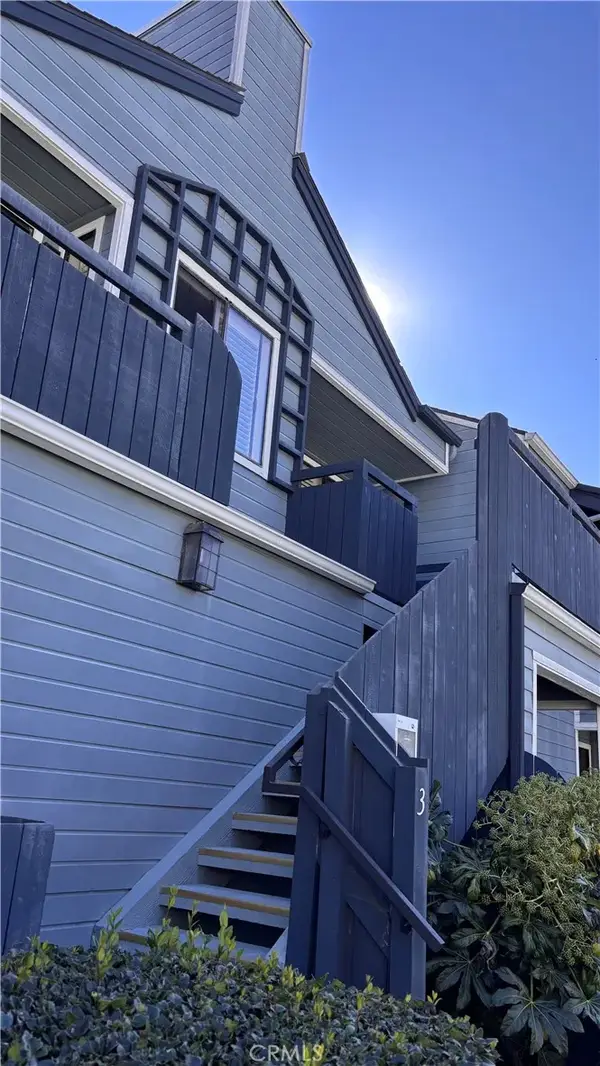 7316 Quill Drive #3, Downey, CA 90242