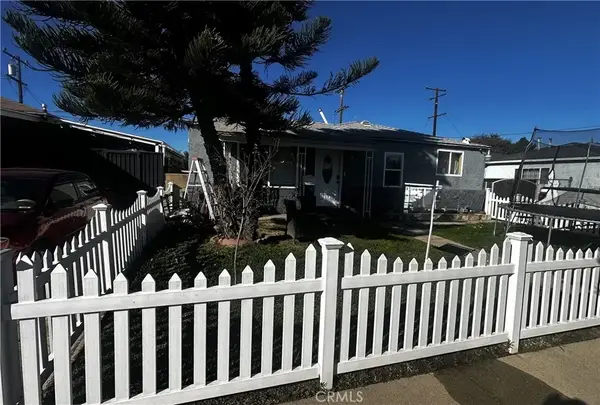 2109 N Bahama, Los Angeles, CA 90059