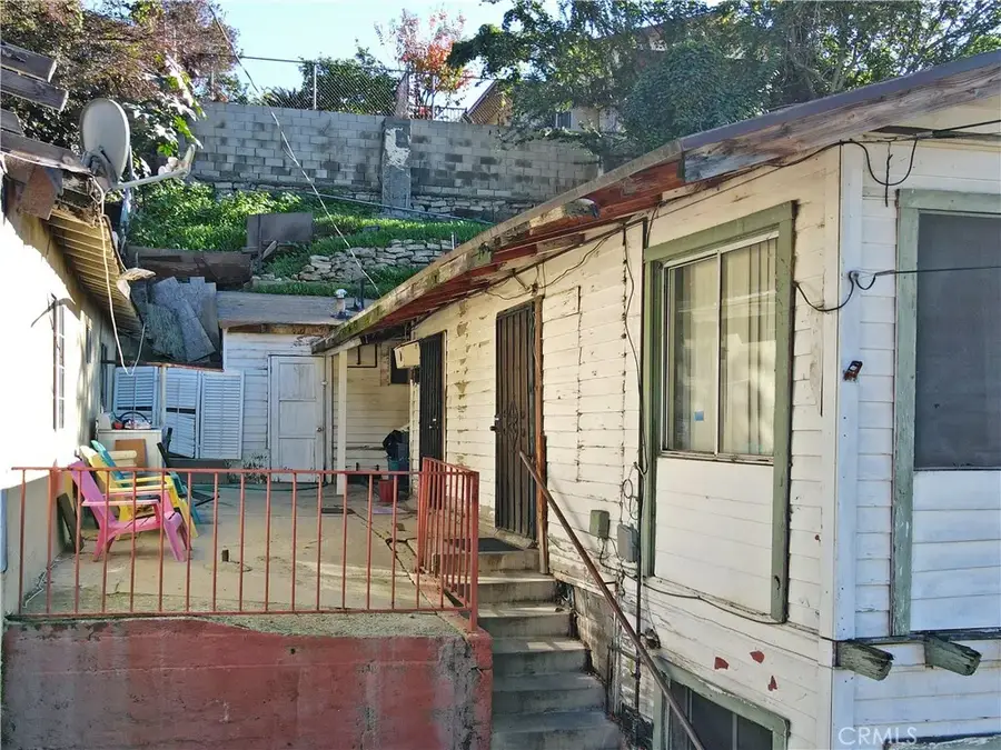 808 Record, Los Angeles, CA 90063 - Image #2