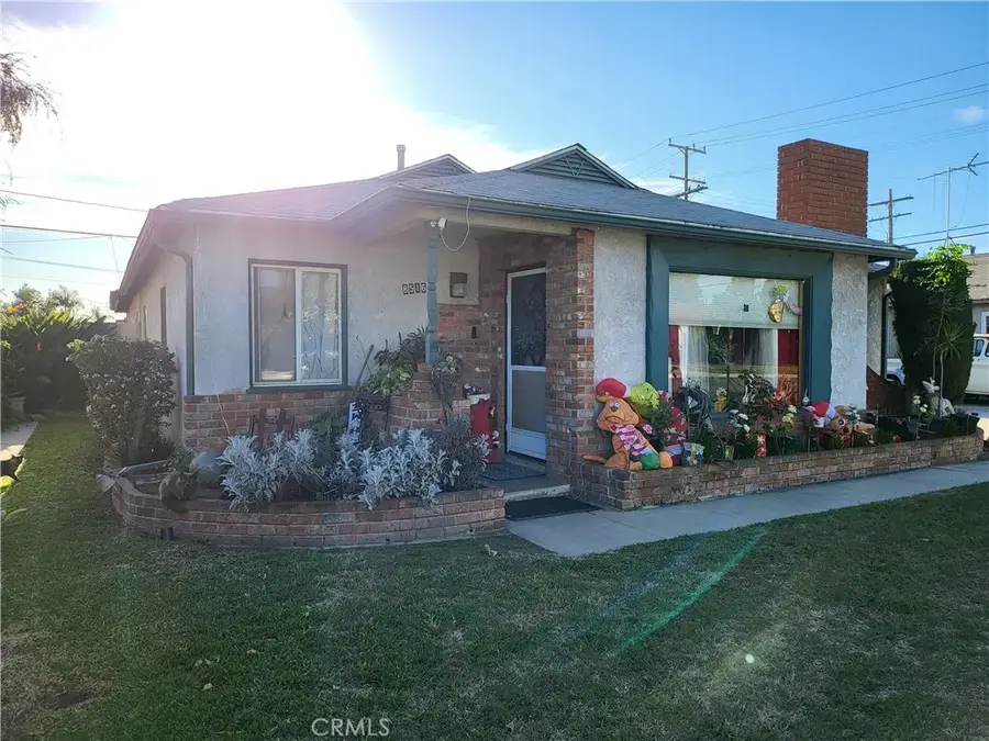 8516 Lyndora, Downey, CA 90242 - Image #2