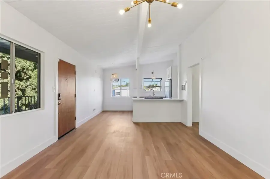 2909 10th, Santa Monica, CA 90405 - Image #2