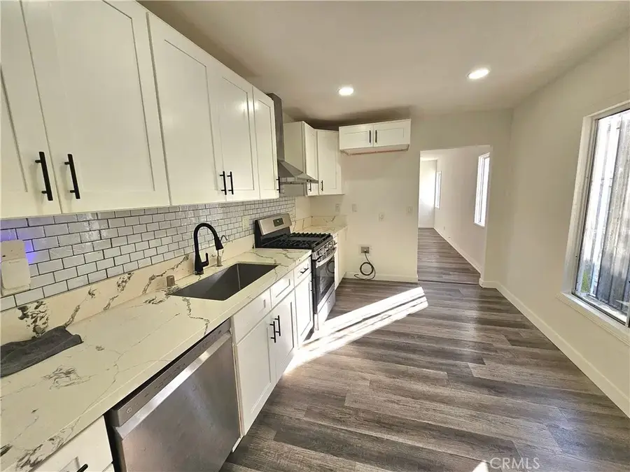 1555 E 107th, Los Angeles, CA 90002 - Image #3