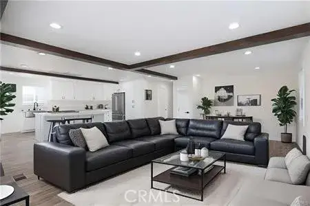 2131 S Cloverdale, Los Angeles, CA 90016 - Image #3