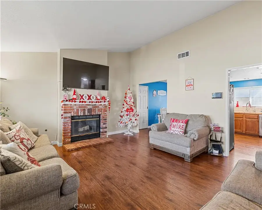 2130 Limewood, Lancaster, CA 93536 - Image #2