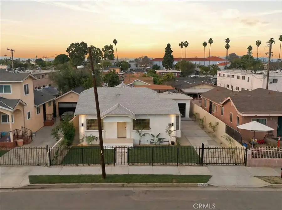 1111 W 98th Street, Los Angeles, CA 90044 - Image #2