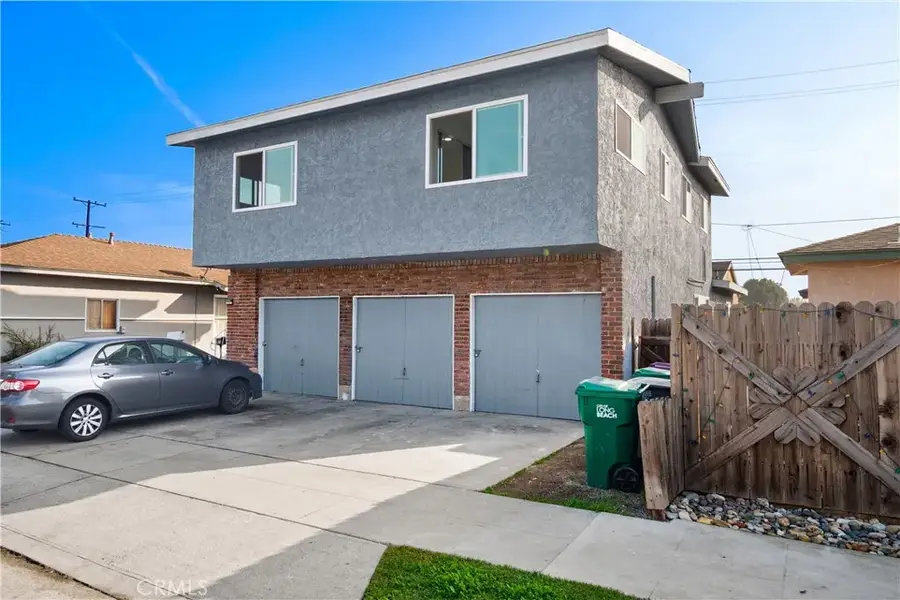 3700 E 17th, Long Beach, CA 90804 - #2