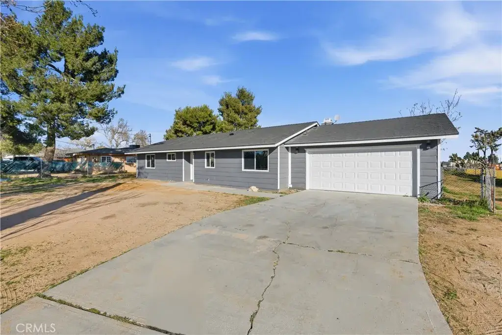 15000 Wells Fargo, Hesperia, CA 92345 - Image #1