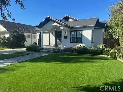 4041 Denker, Los Angeles, CA 90062