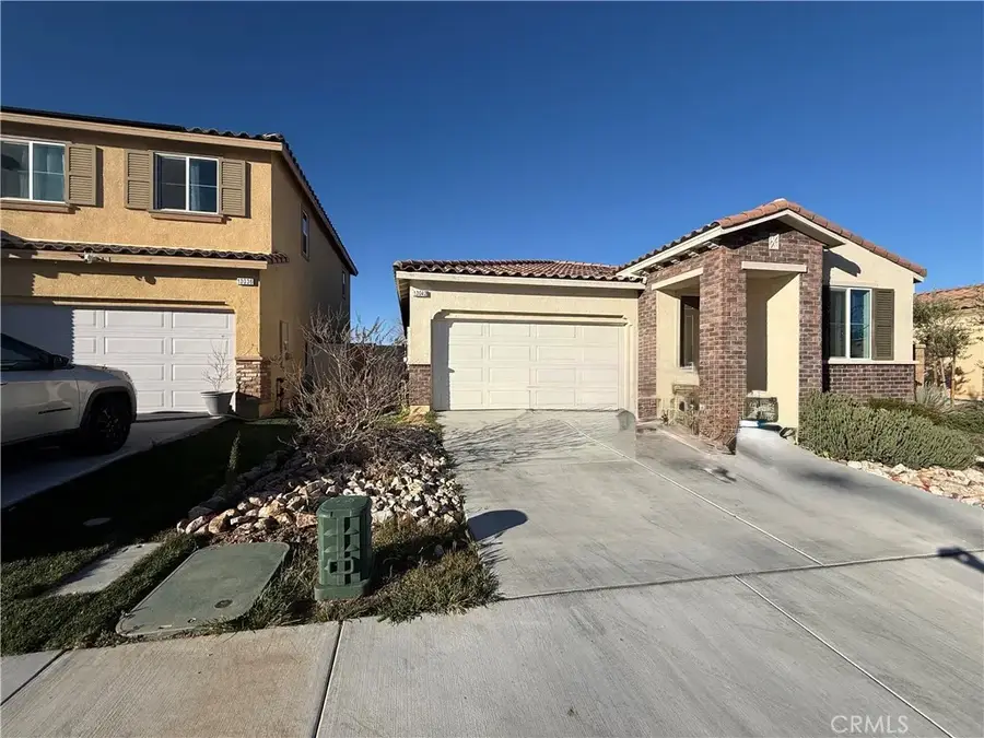 13047 Lancaster, Hesperia, CA 92344 - #2