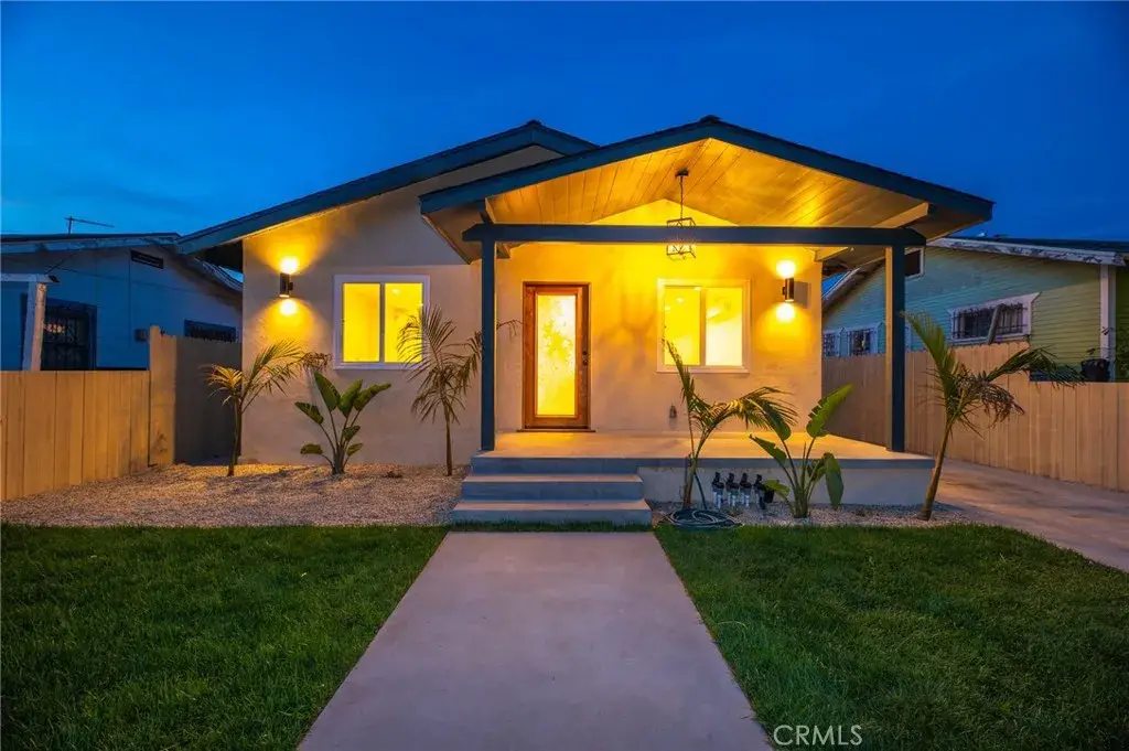 1535 W 70th, Los Angeles, CA 90047 - #1