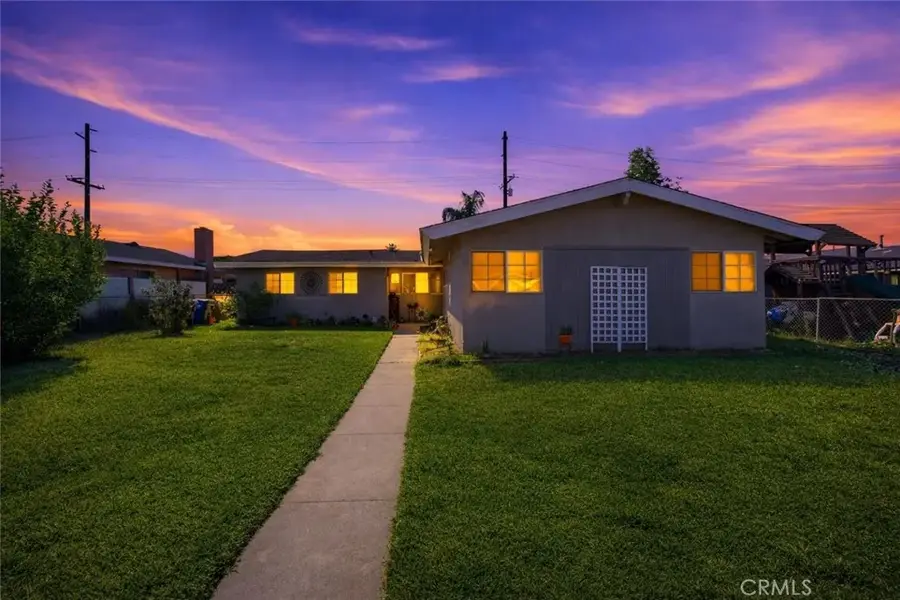 964 E La Verne, Pomona, CA 91767 - #3