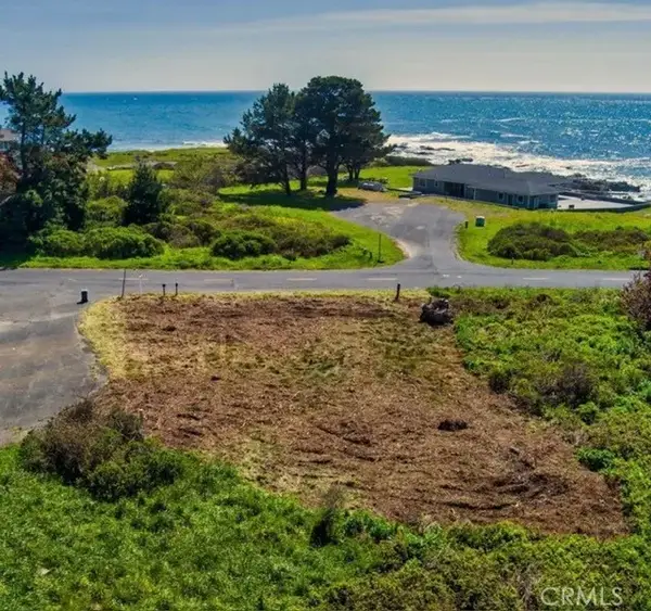 974 Lower Pacific, Shelter Cove, CA 95589