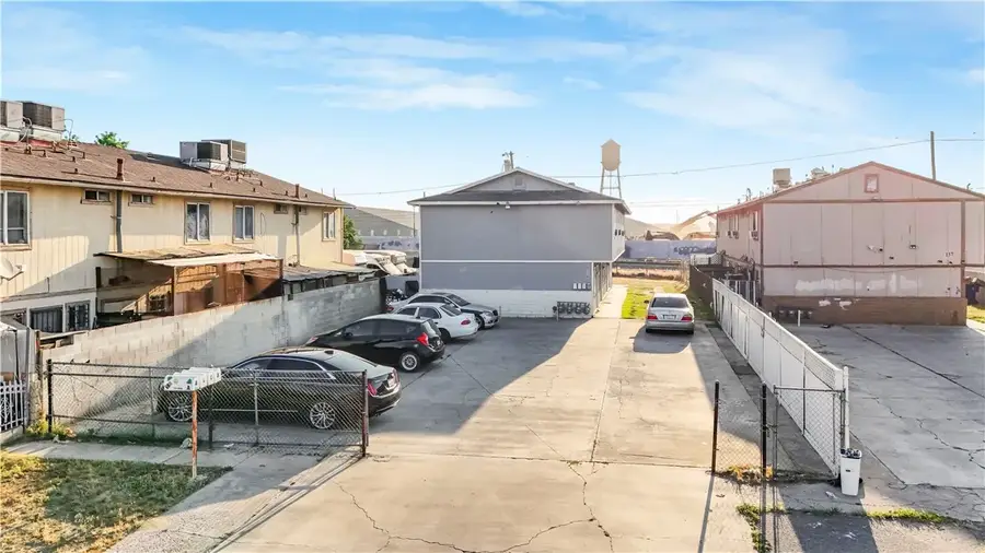 139 Dr Martin Luther King Jr Boulevard, Bakersfield, CA 93307 - #2