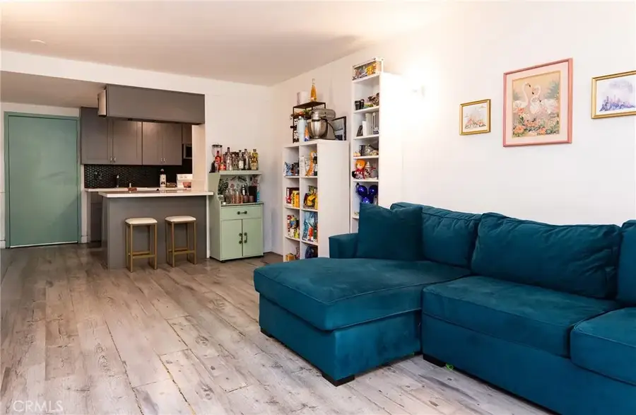 225 W 6th #405, Long Beach, CA 90802 - #2
