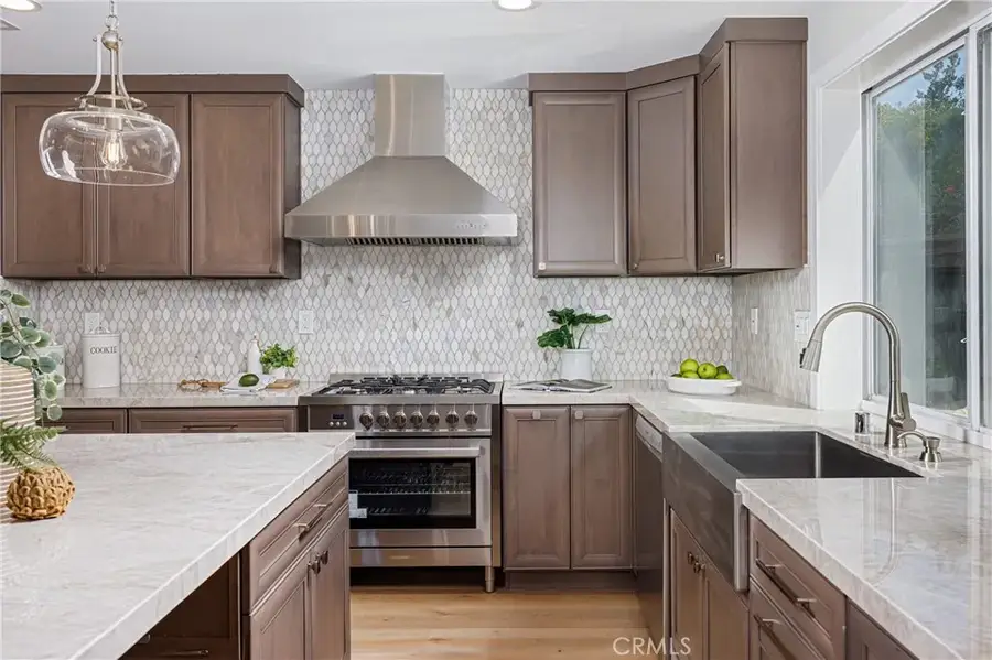 6 Hemingway Court, Rancho Santa Margarita, CA 92679 - #2