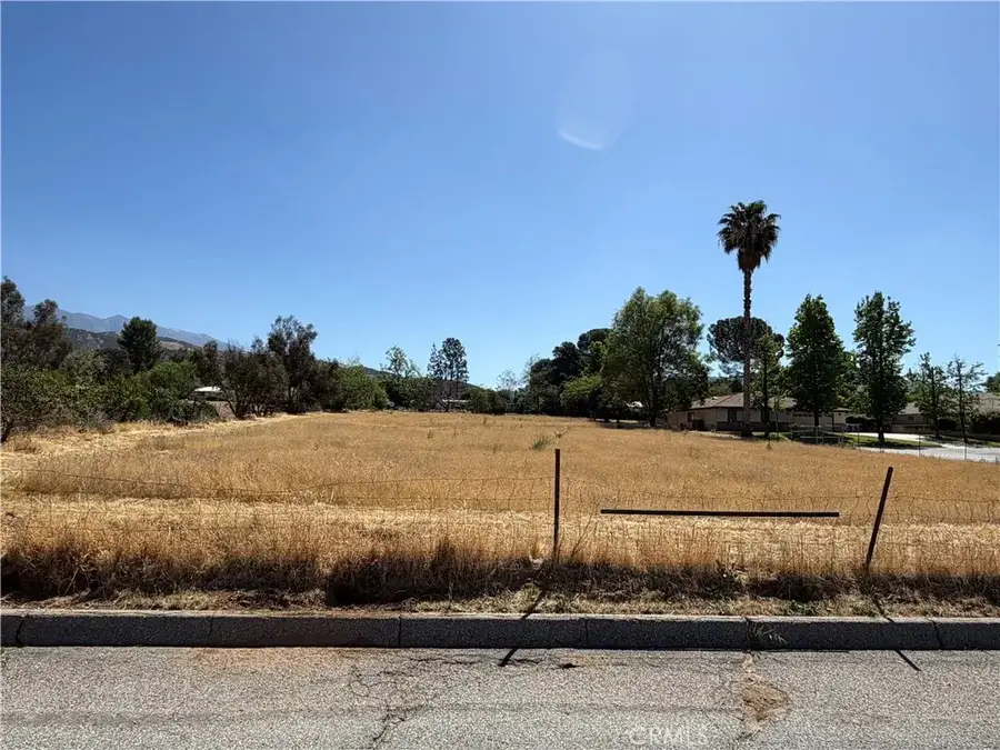 35392 Mountain View, Yucaipa, CA 92399 - #2