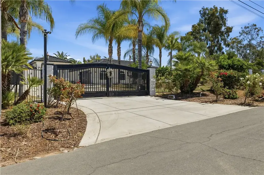 2189 Myers, Riverside, CA 92503 - #3