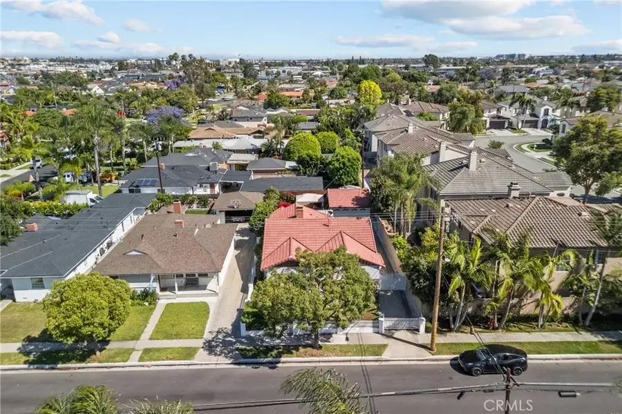 11648 Rives, Downey, CA 90241 - #2