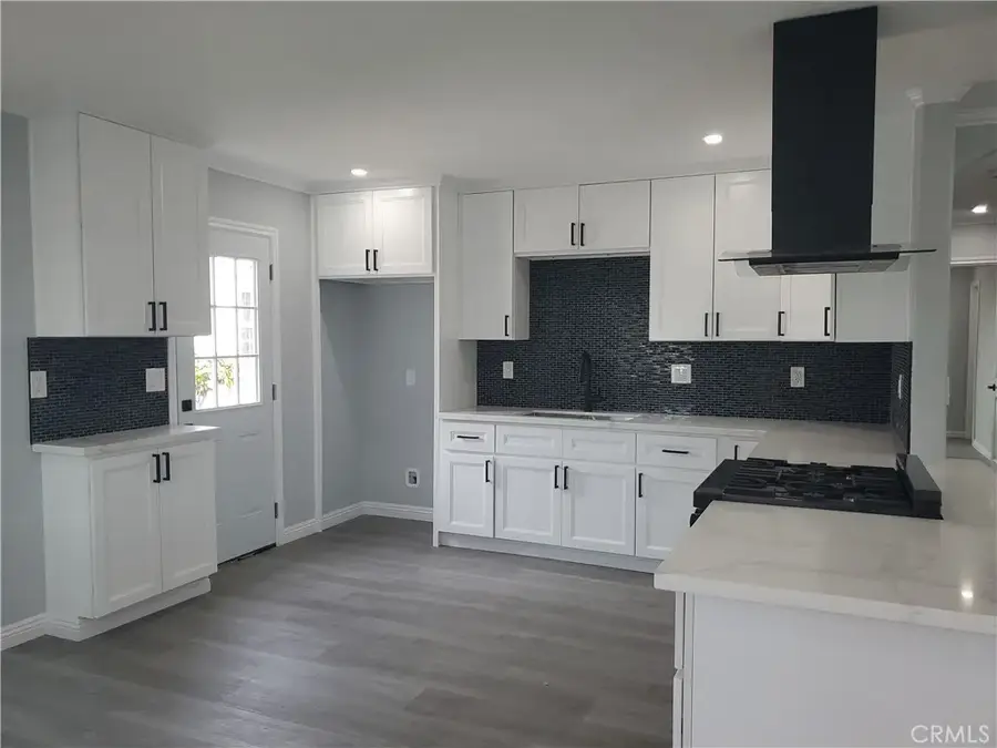 1133 W 58th, Los Angeles, CA 90037 - #3