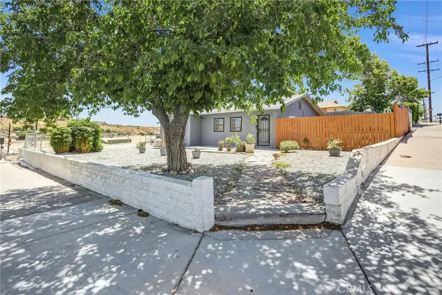 16853 Forrest, Victorville, CA 92395 - #2