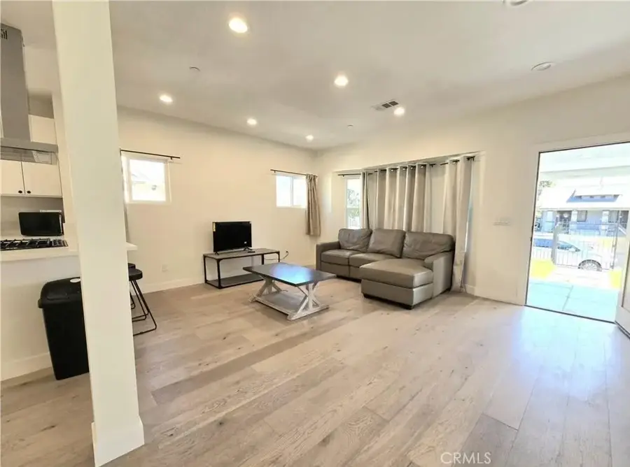 1225 W 41st #1227, Los Angeles, CA 90037 - #3