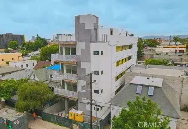 320 N Mountain View, Los Angeles, CA 90026